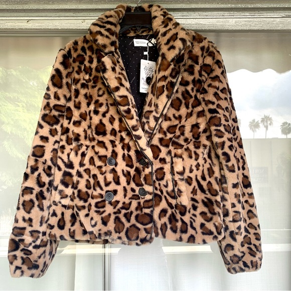 Belle & Bloom Leopard Faux Fur Jacket - Picture 4 of 13